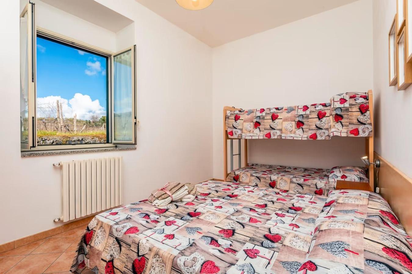 Appartement Camia Etna House à Piedimonte Etneo Extérieur photo
